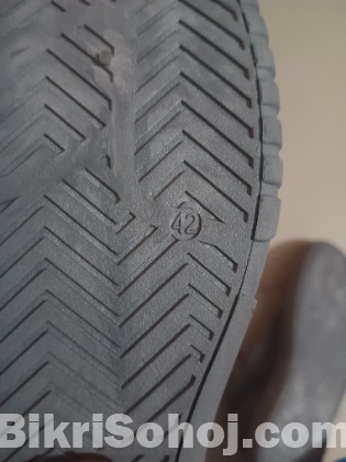 Chinese Importe Shoe